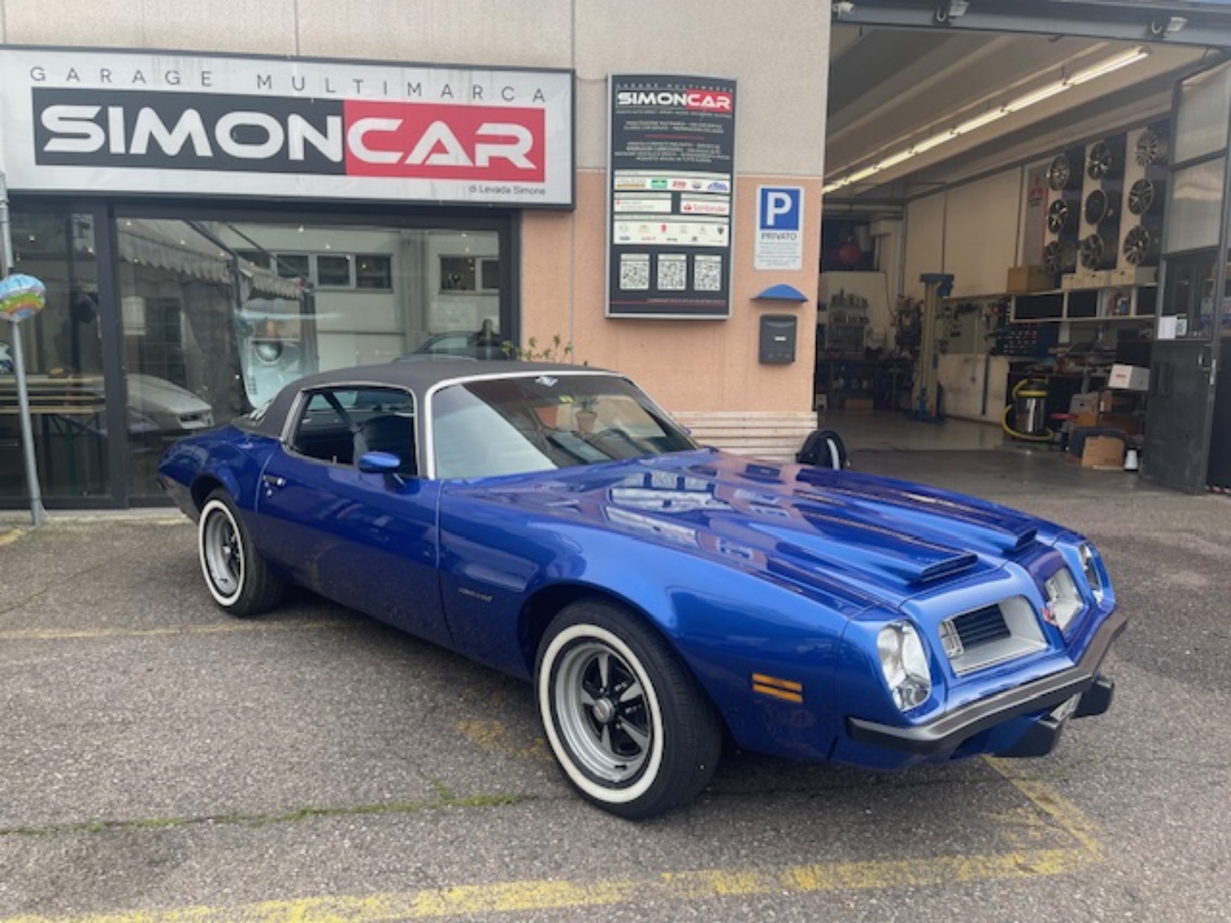 Pontiac Firebird 350 